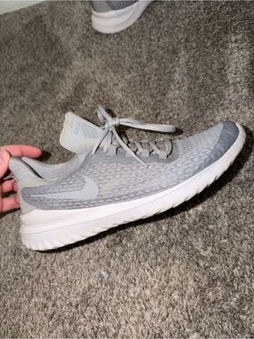 Nike Light Gray Knit Casual Sneakers
